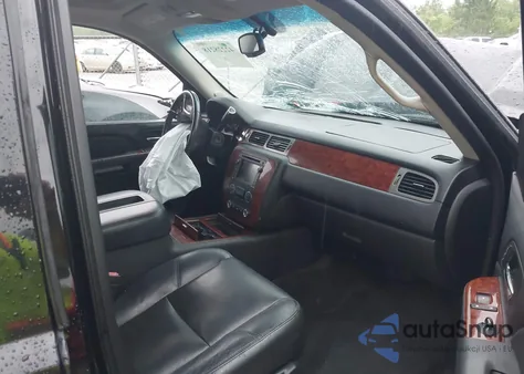 2011 Chevrolet Tahoe Ltz из США, поврежденный, VIN 1GNSCCE06BR104444